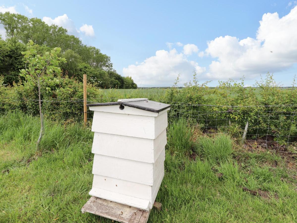 Honeybee Lodge Woodhall Spa Eksteriør billede
