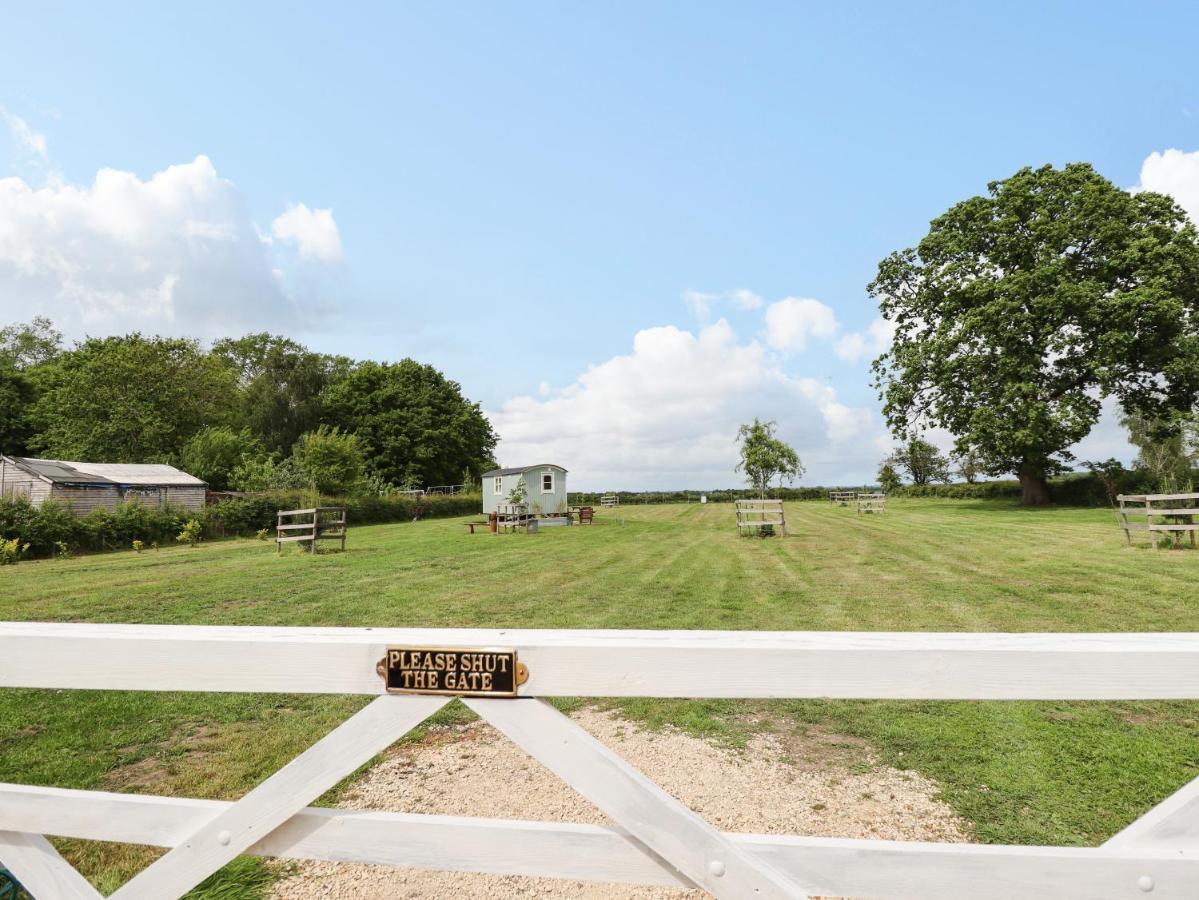 Honeybee Lodge Woodhall Spa Eksteriør billede