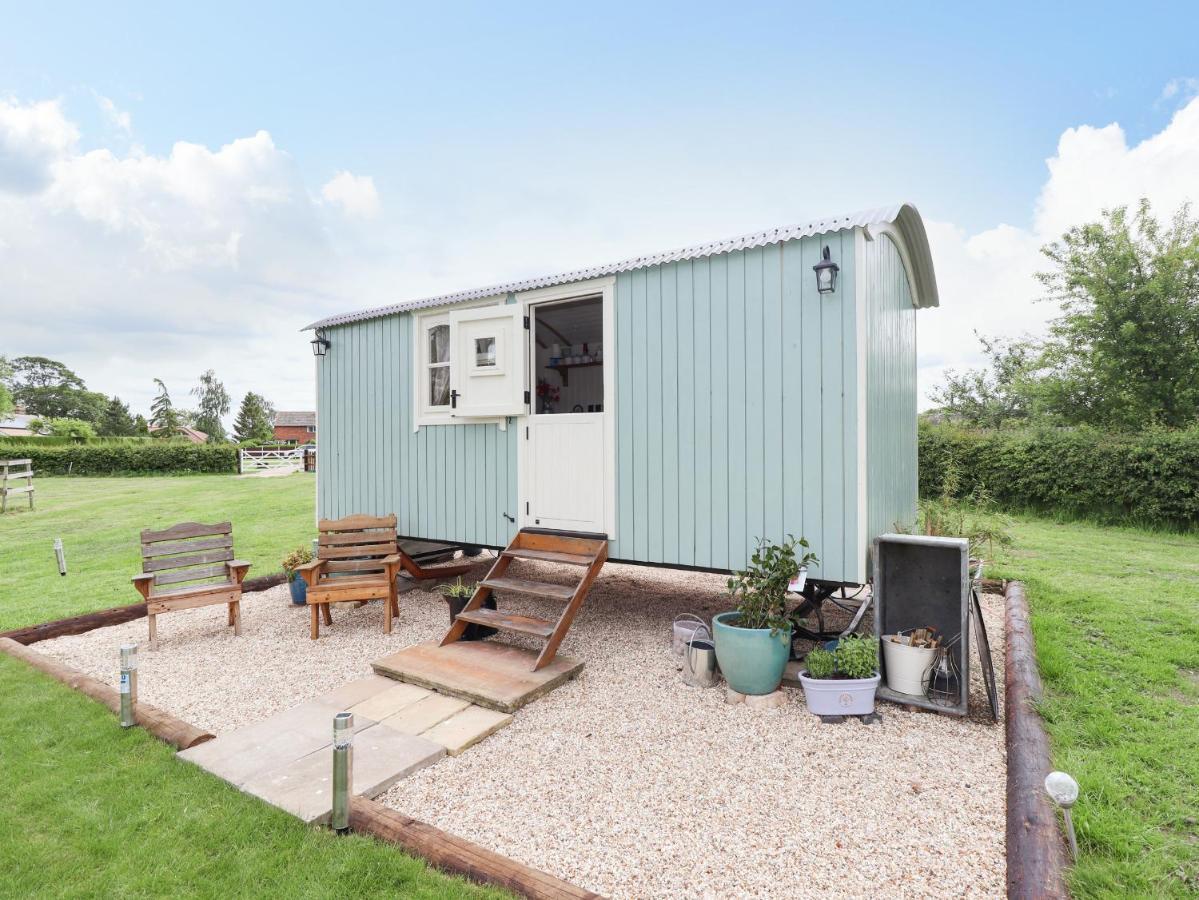 Honeybee Lodge Woodhall Spa Eksteriør billede