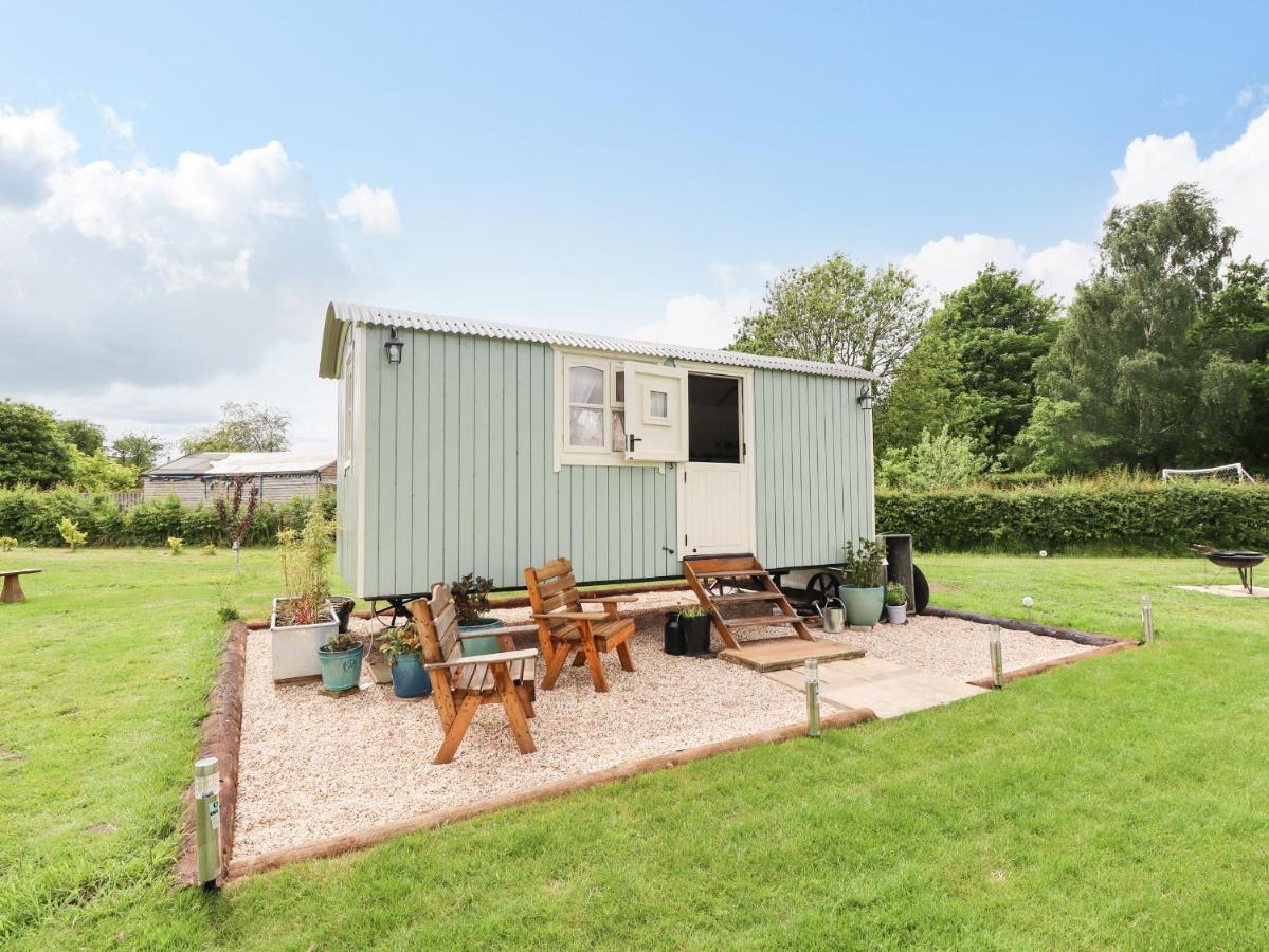Honeybee Lodge Woodhall Spa Eksteriør billede